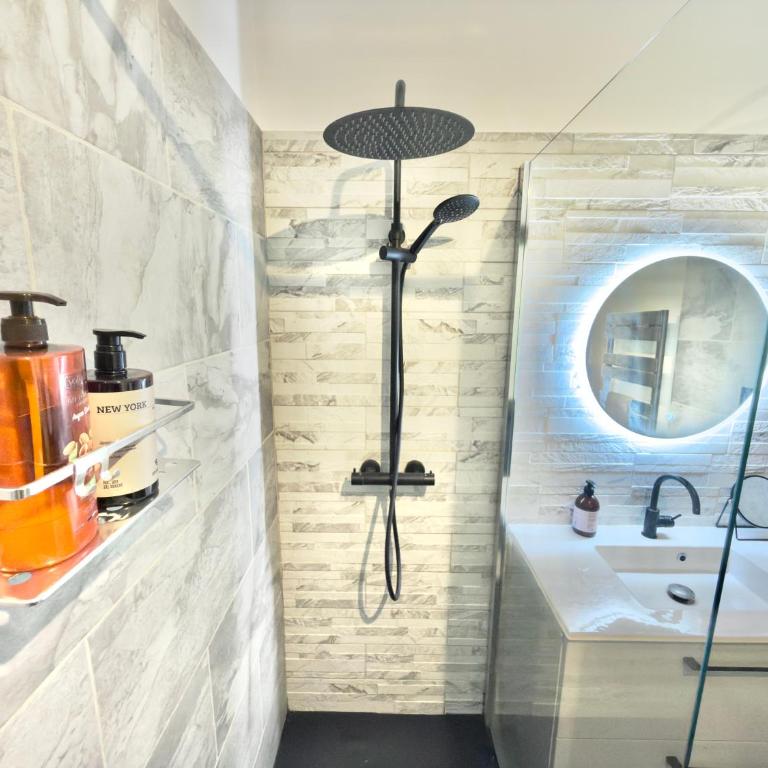 T2 Chaleureux - Parking - Proche centre-ville - Appartement 1 Chambre - 15
