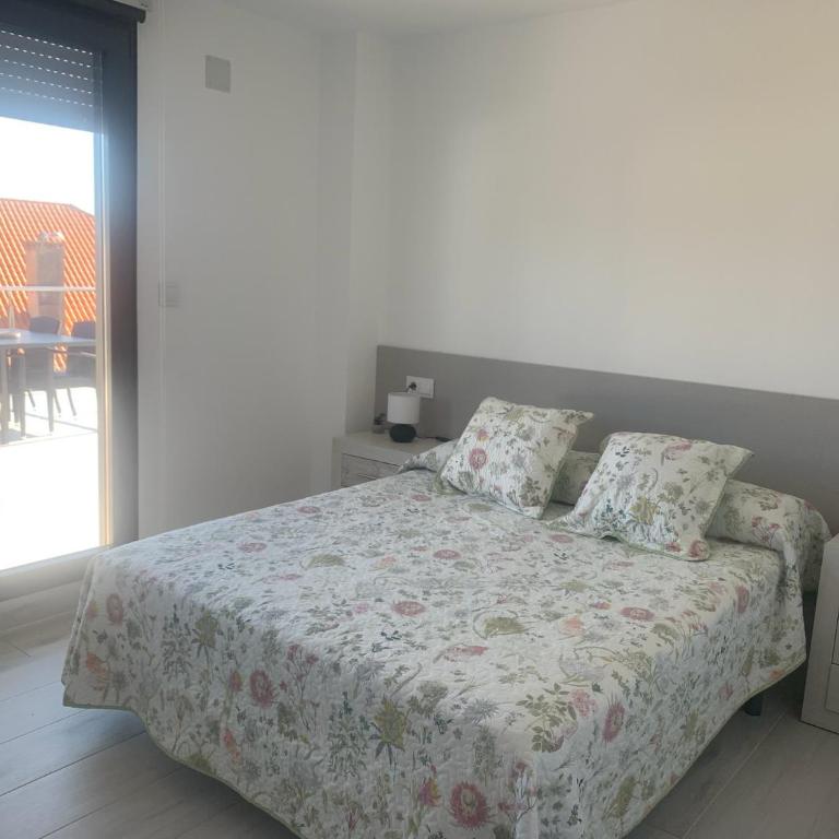 Canelas 22 - Apartamento de 2 dormitorios con terraza y vistas al mar - 2
