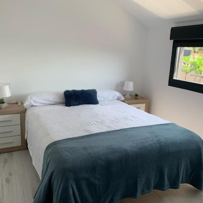 Canelas 22 - Apartamento de 2 dormitorios con terraza y vistas al mar - 2
