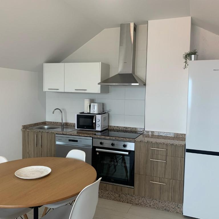 Canelas 22 - Apartamento de 2 dormitorios con terraza y vistas al mar - 1
