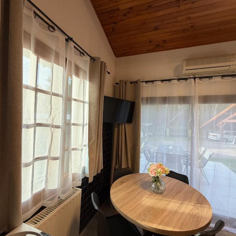 Le petit châtaignier , T2 cosy proche lac et océan - Two-Bedroom Apartment - 4