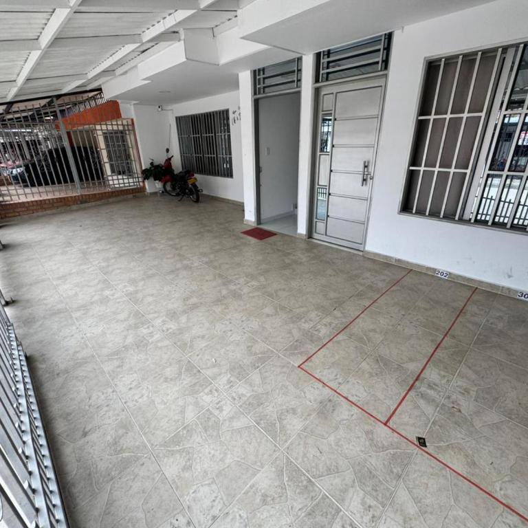 Apartamento 201 - a 5 minutos del centro de Pitalito - Apartamento de 3 dormitorios - 25