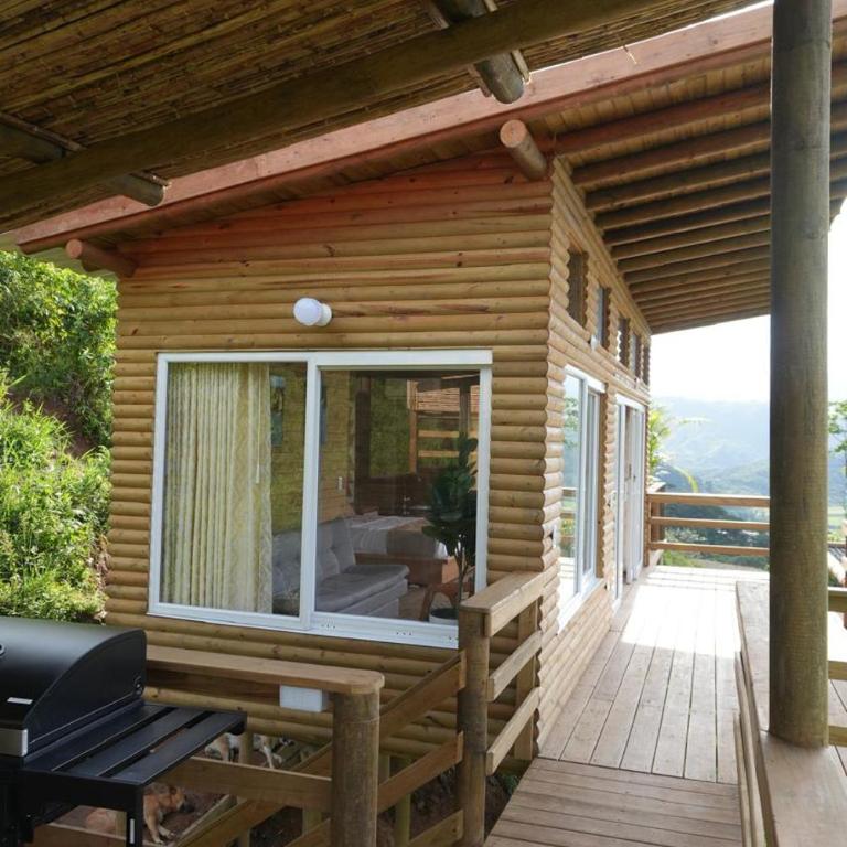 Berakah Glamping VIP - Double Room with Mountain View - 5