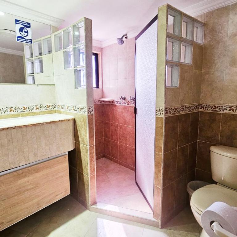 Apartahotel el Laguito Por Parceros Group - Three-Bedroom Standard Apartment - 26