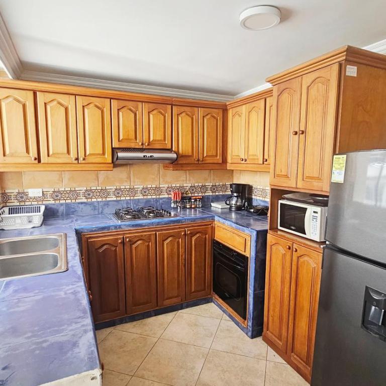 Apartahotel el Laguito Por Parceros Group - Three-Bedroom Standard Apartment - 21