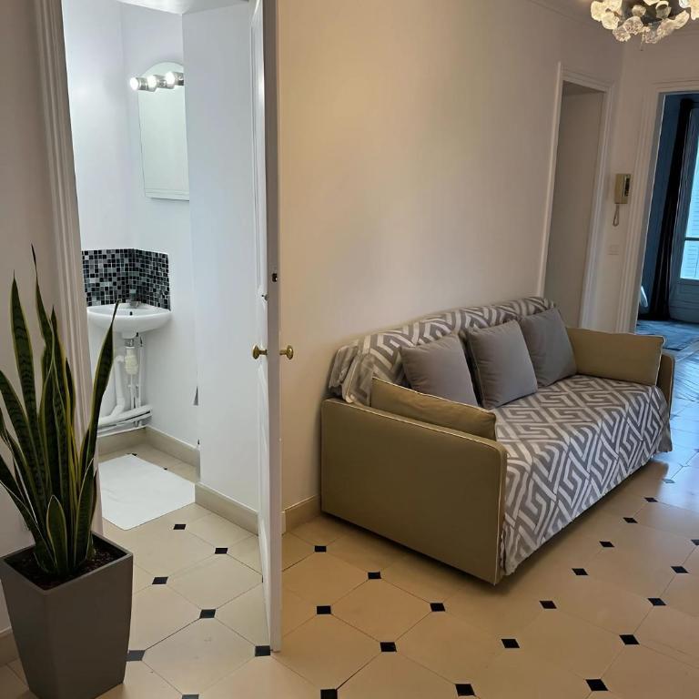 Elegant Apartment - Arc de Triomphe - Appartement 2 Chambres avec Balcon - 7