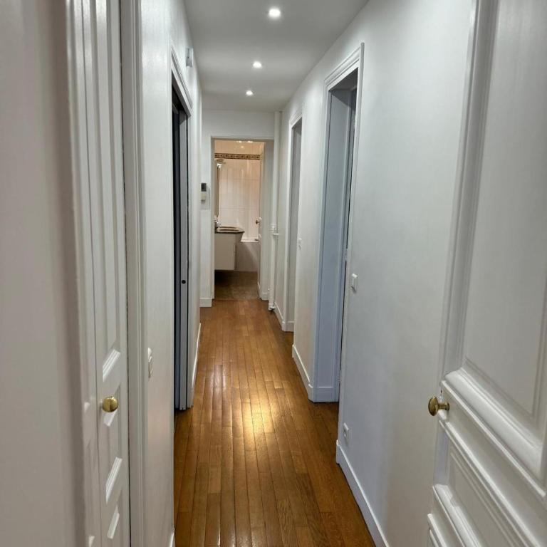 Elegant Apartment - Arc de Triomphe - Appartement 2 Chambres avec Balcon - 13