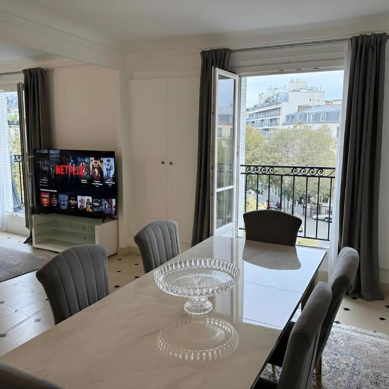 Elegant Apartment - Arc de Triomphe - Appartement 2 Chambres avec Balcon - 3
