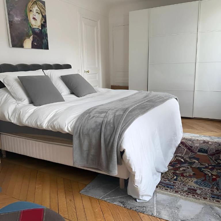 Elegant Apartment - Arc de Triomphe - Appartement 2 Chambres avec Balcon - 12
