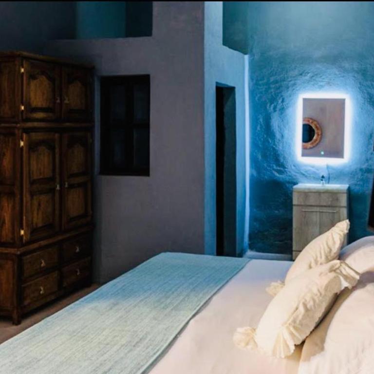 Casa Rosario - Deluxe King Suite - 5