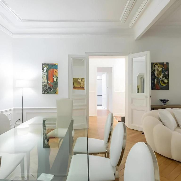 Elegant Apartment - Eiffel Tower - Appartement 2 Chambres avec Balcon - 3