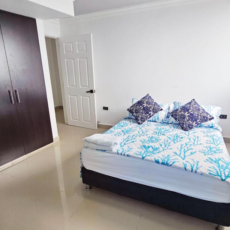 Apartahotel el Laguito Por Parceros Group - Three-Bedroom Standard Apartment - 18