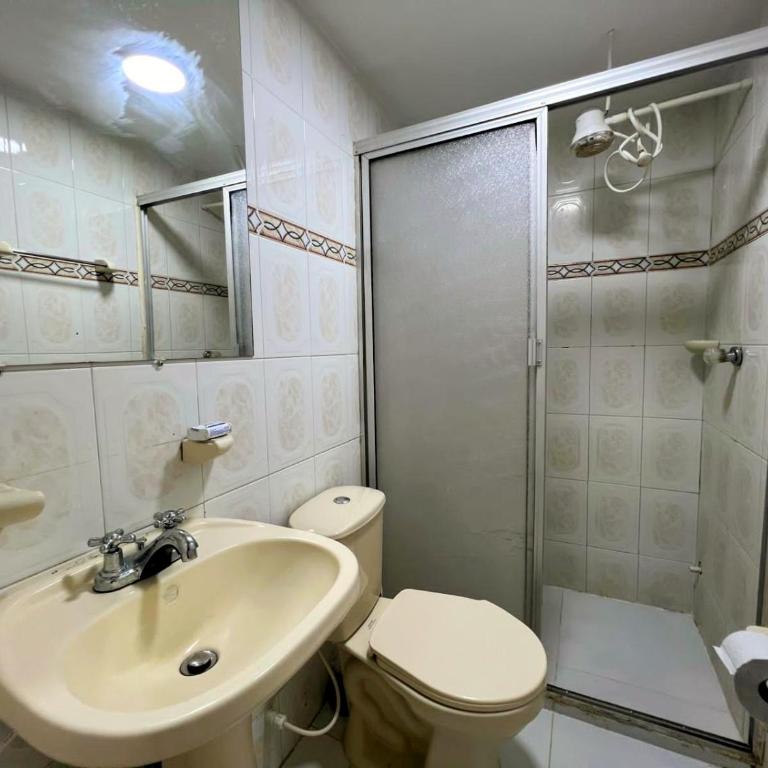 Apartahotel el Laguito Por Parceros Group - One-Bedroom Standard Apartment - 15