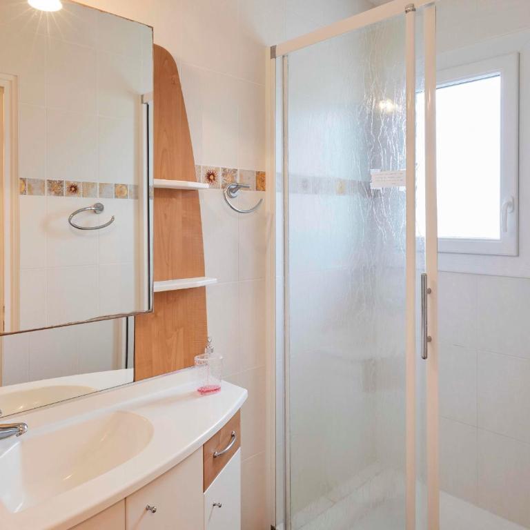Maison spacieuse pour 9 pers. proche plage, parking, terrasse - FR-1-323-584 - Ferienhaus - 8