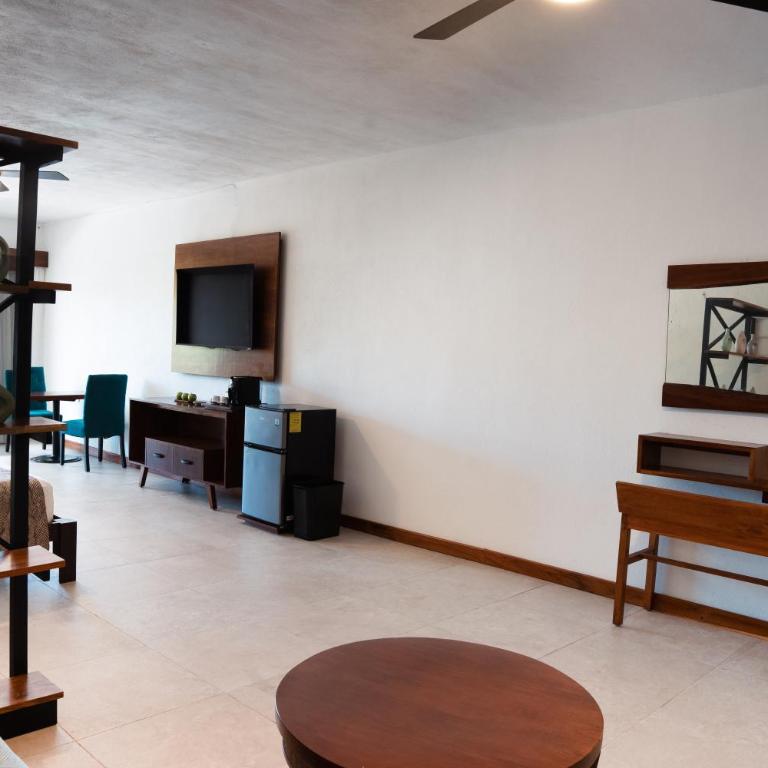 The Mint Resort Isla Mujeres - Family Suite - 1