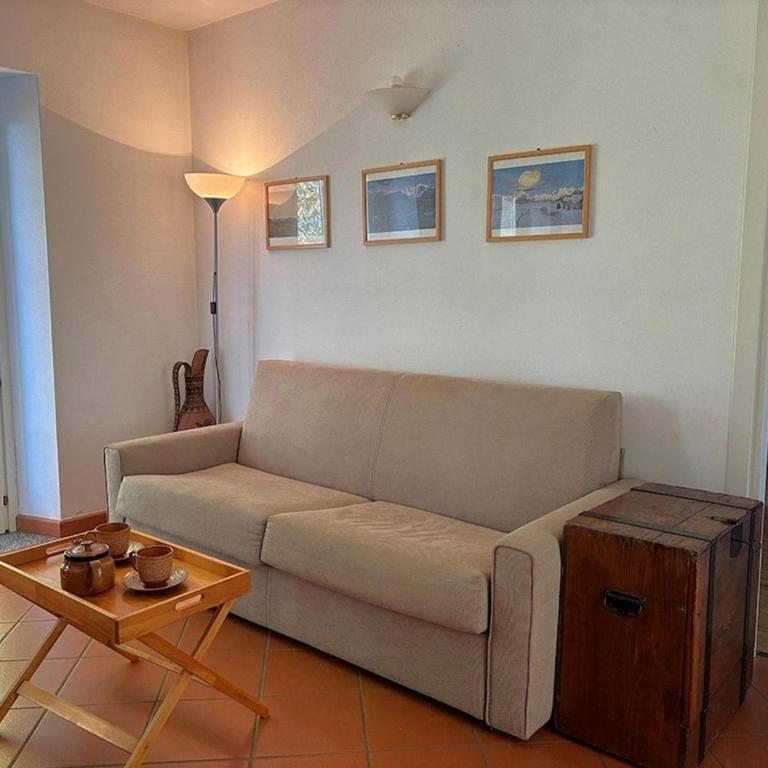 Lakeview Apartment in Luino for 4 - Apartamento de 1 dormitorio - 1