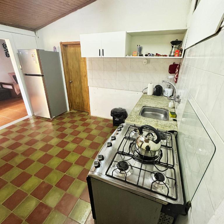 Casa para 8 personas cerca del Centro - Two-Bedroom House - 20
