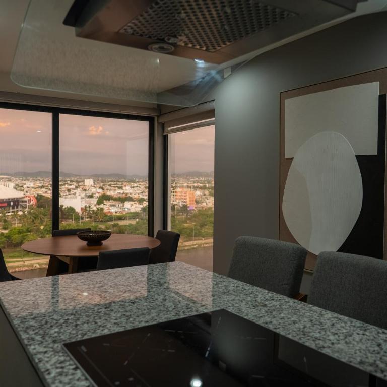 Lux Grey Spot - Two-Bedroom Apartment - 9