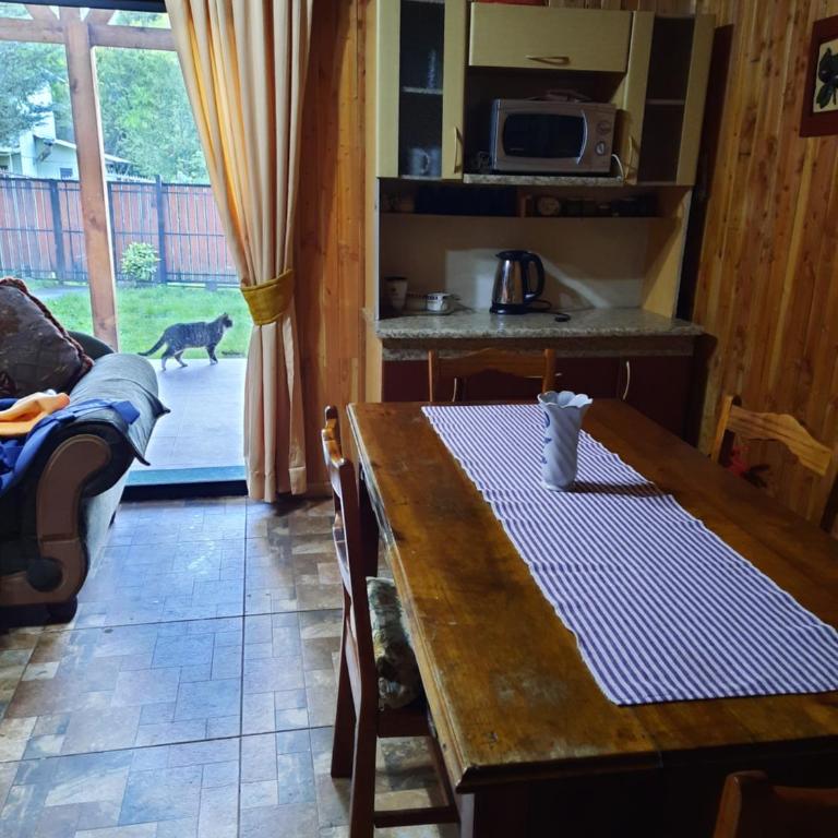 Cabaña en Coñaripe camino a Pellaifa - Three-Bedroom House - 7
