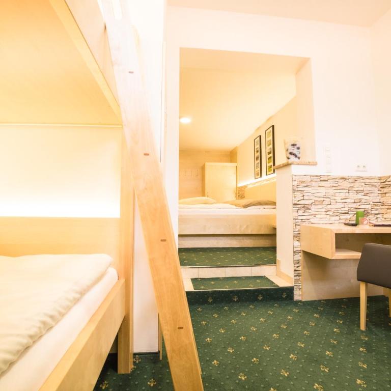 Gasthof Knappenwirt - Familienzimmer (2 Erwachsene + 2 Kinder) - 5