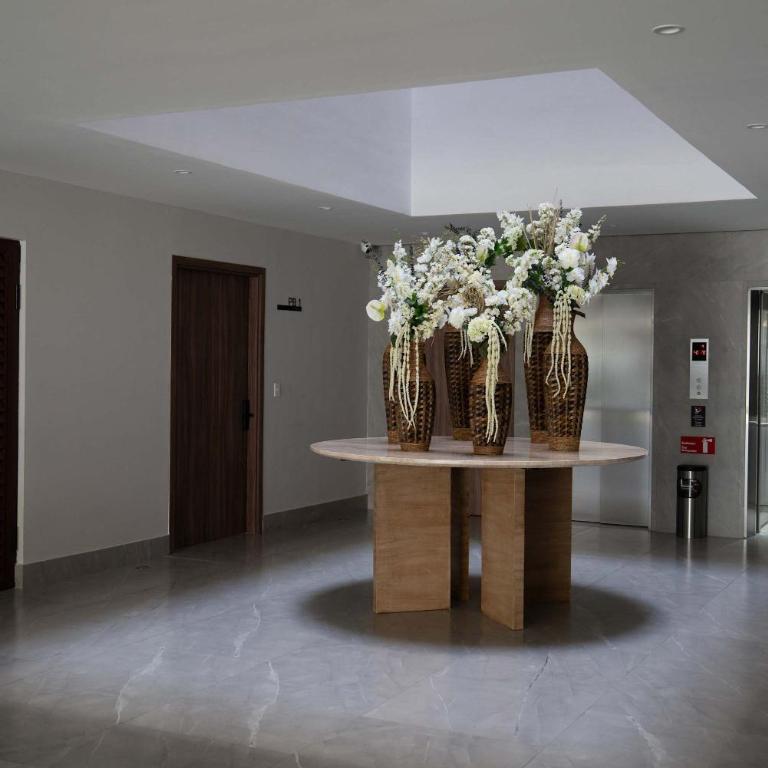 Luxury Penthouse with Private Rooftop - Apartment - 51