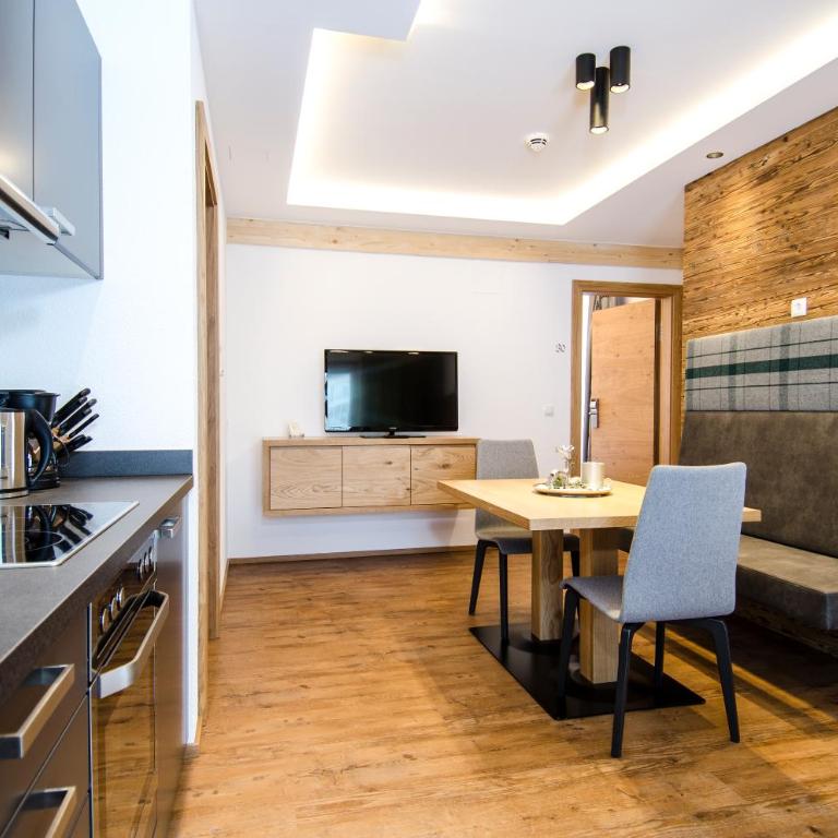 Hotel Garni Persutt - Penthouse-Apartment - 7
