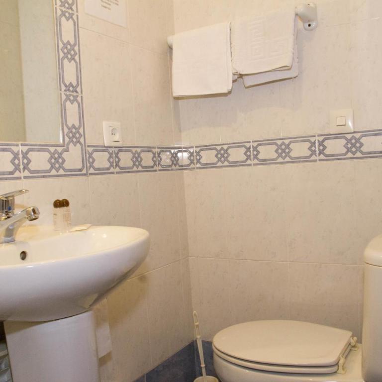 AB Pension Granada - Single Room - 6