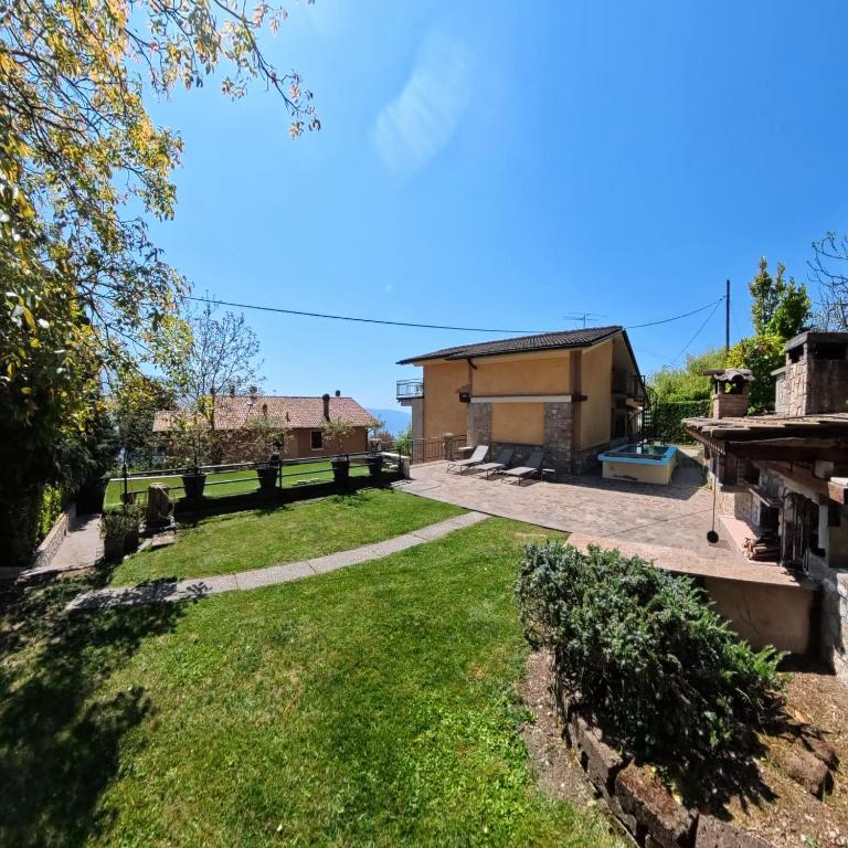 Villa Arianna Lake View Apartments with Pool - Ground Floor Apartment with Lake View - 22