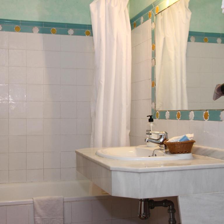 Abadía Hotel - Double or Twin Room - 26