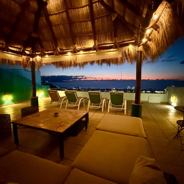 The Grand Bayview 5-Level Luxury Villa - Villa with Sea View - 23