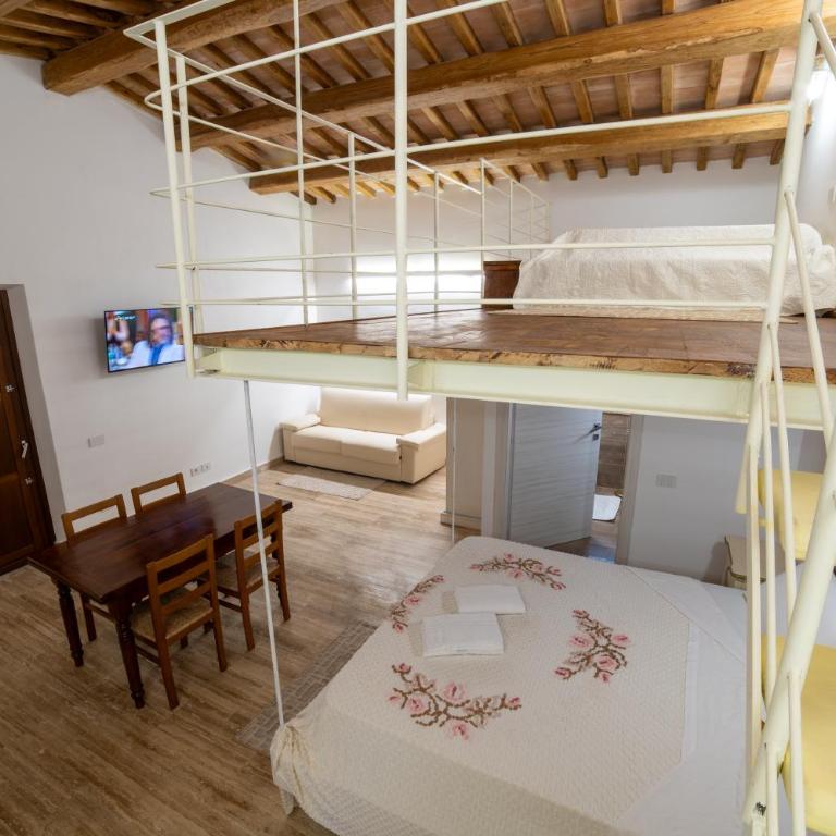 Agriturismo Mamma Maria - Chambre Familiale avec Salle de Bains Privative - 9