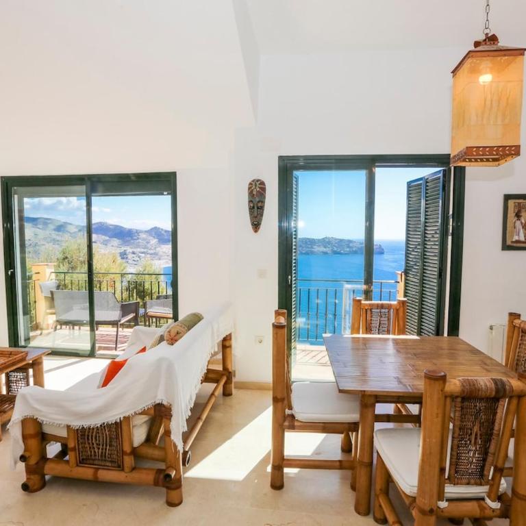 Villa Tropical Awesome Bay Sea Views & Pool - Villa with Sea View - 8