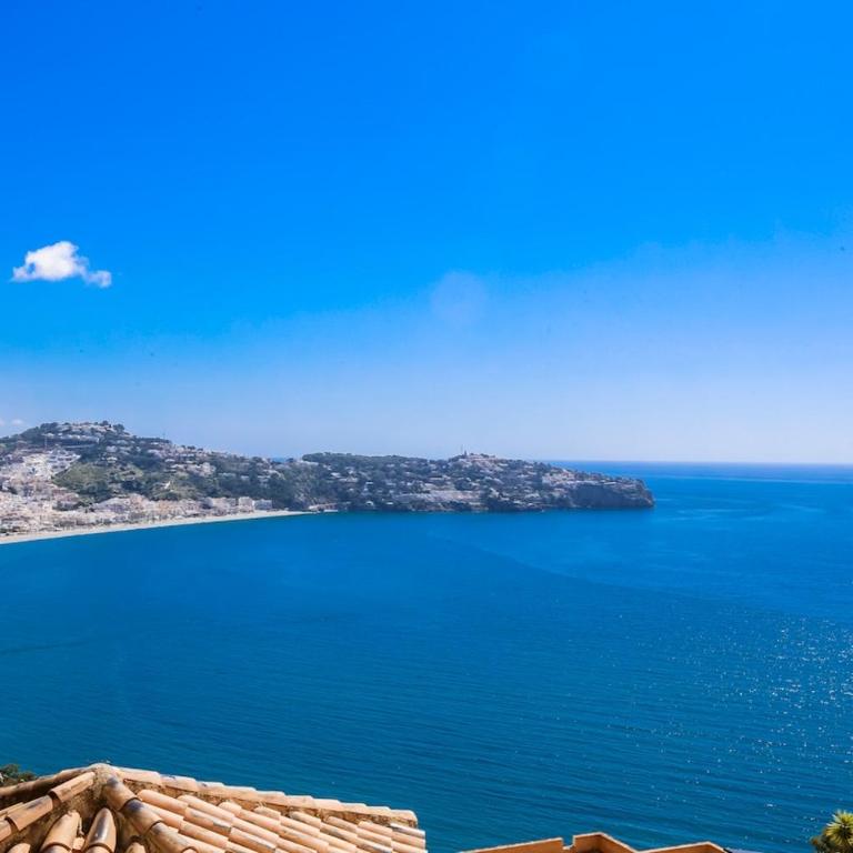 Villa Tropical Awesome Bay Sea Views & Pool - Villa with Sea View - 25