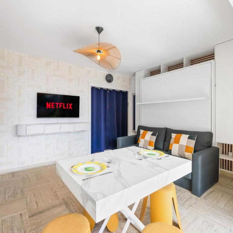 LES MIRADORS - Calme - Piscine - Parking privé - - Apartment - 2