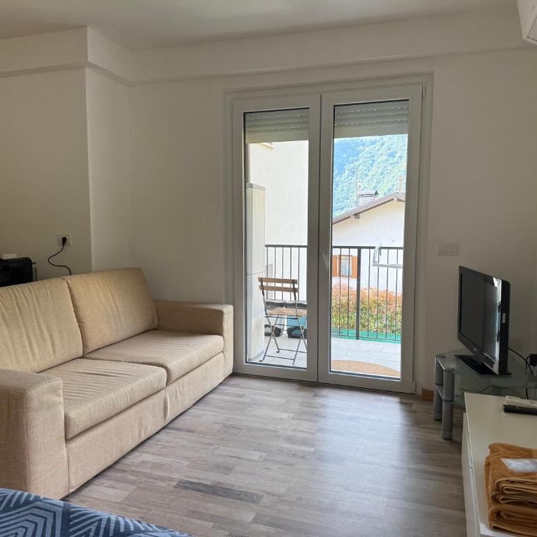 Studio apartment near the lake - Appartamento con 1 Camera da Letto - 18