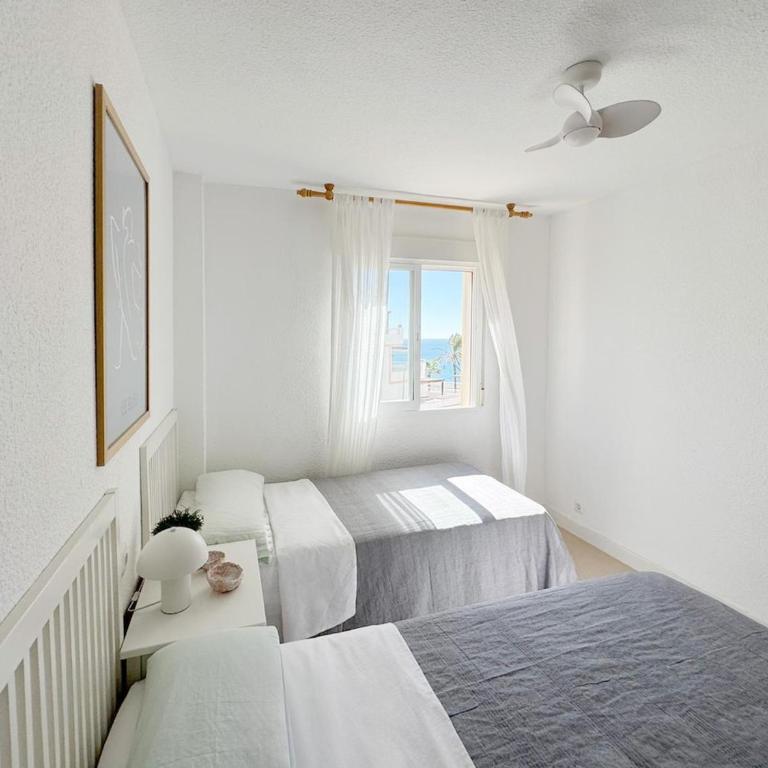 Breathtaking Sea Views at Los Alvarez - Three-Bedroom Apartment with Sea View - 3