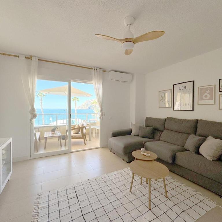 Breathtaking Sea Views at Los Alvarez - Three-Bedroom Apartment with Sea View - 12