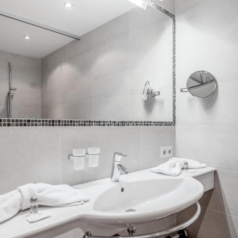 Hotel Elisabeth Superior Sölden - Superior Doppelzimmer - 9