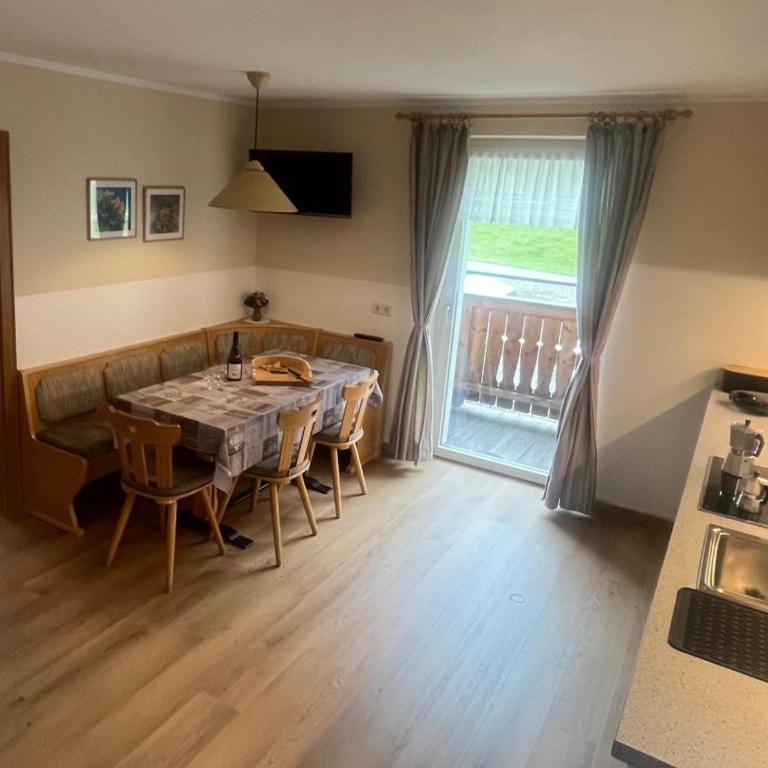 Haus Schaller - Apartment mit 2 Schlafzimmern und Bergblick - 16