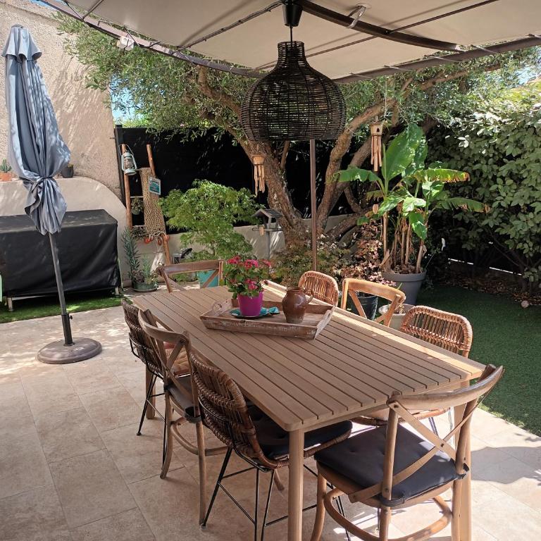 Villa Lalou Piscine trois chambres à Fréjus - Three-Bedroom Villa - 13