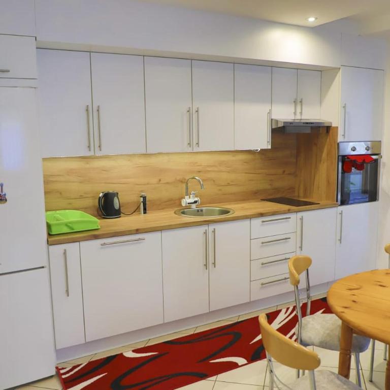 Apartman MIŠKO - Three-Bedroom Apartment - 10