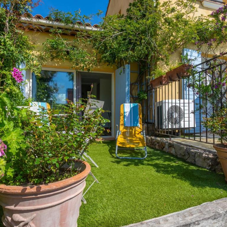 Gite classé 3 étoiles - Chez Sophie - Chambre Quadruple avec Douche - 15