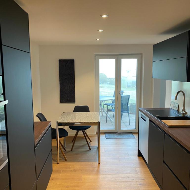 Panorama Bachtelweg - Apartment mit Dusche - 4