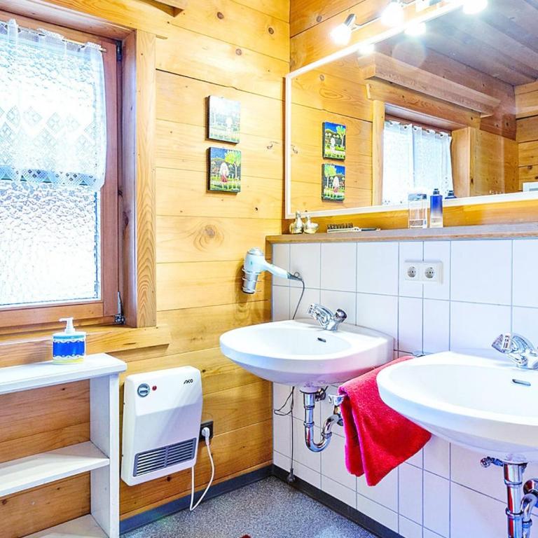 Chalet in Eben with Panoramic Mountain Views - Ferienhaus mit 2 Schlafzimmern - 8