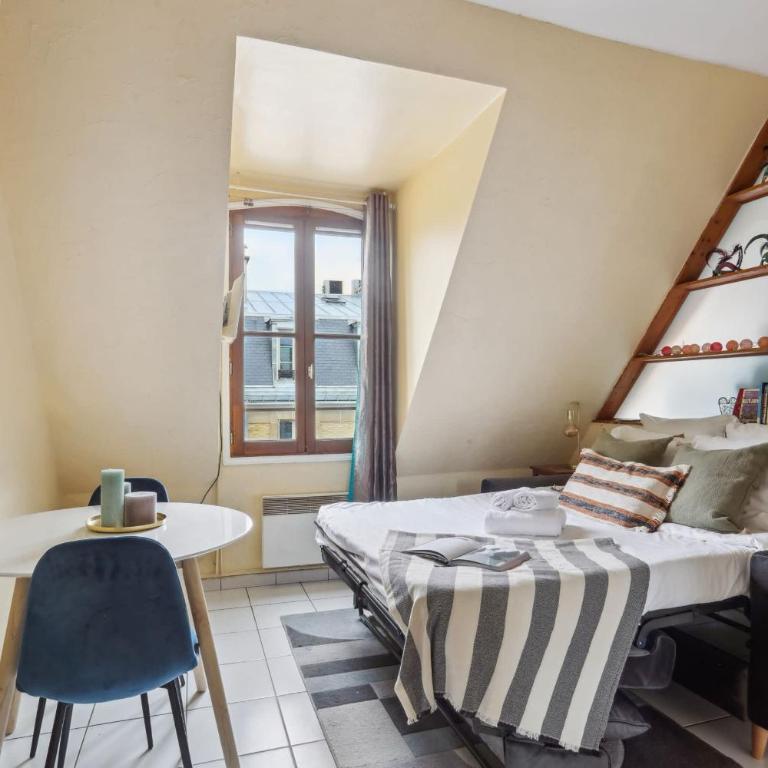 Serenty - 1BR - Eiffel Tower & Faubourg - Apartment - 17