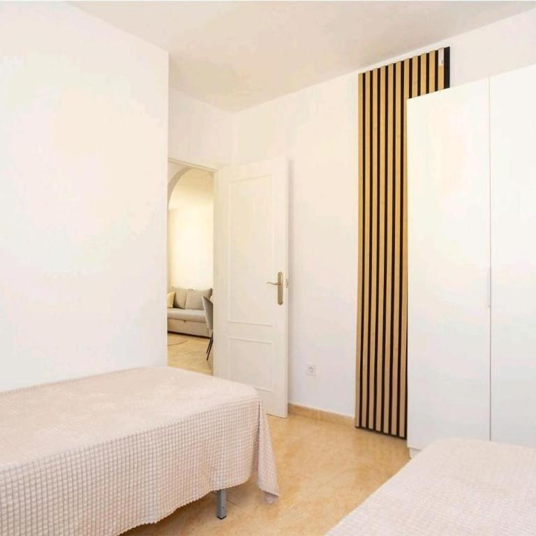 Awesome Apartment In Orihuela - Apartamento de 2 dormitorios - 11