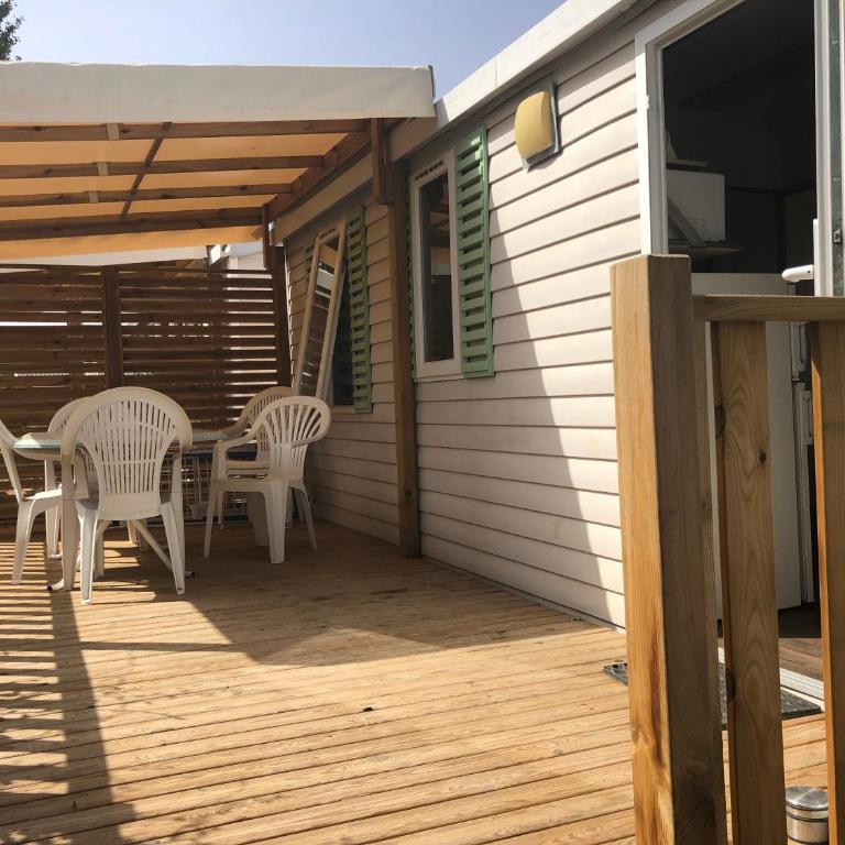 MOBILE HOME Clim-Piscine -Terrasse -Parking -6 personnes - Mobile Home - 3