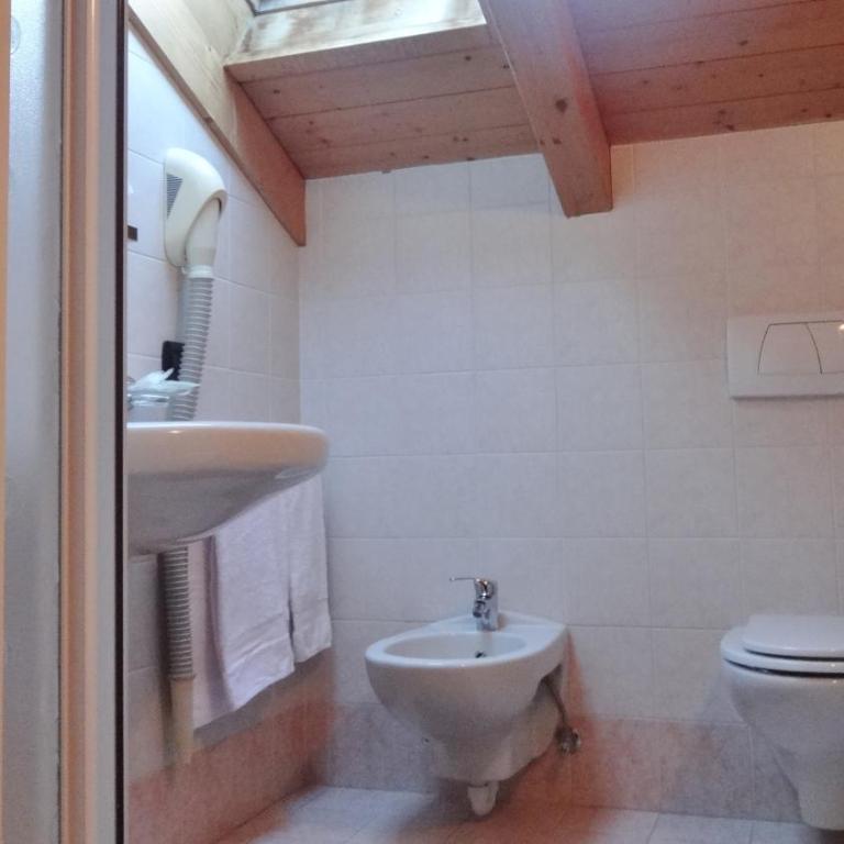 Hotel Giardino - Standard Triple Room - 7