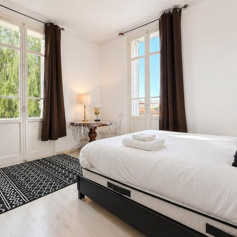 Jolie villa 5-pièces avec piscine et jardin - Maison de Vacances - 30