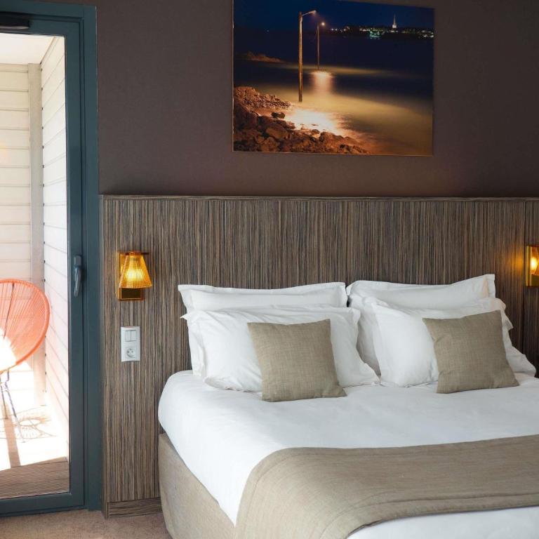 Mercure Saint Malo Balmoral - Privilege Double Room with a Balcony - 5